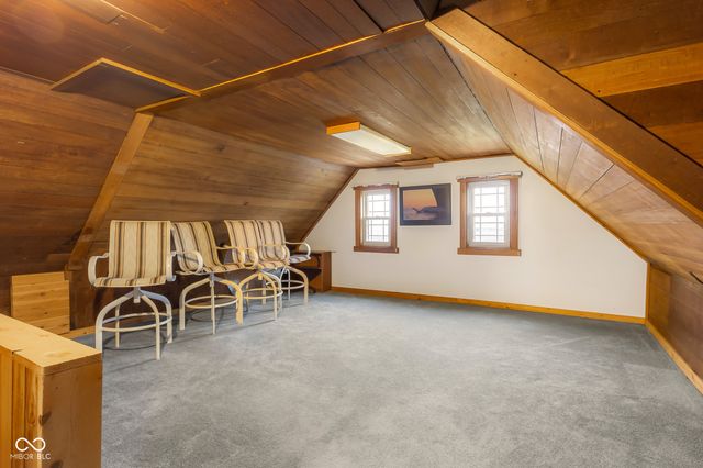 4725 S 250 E, Columbus, IN 47201