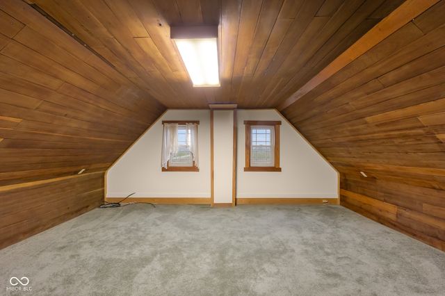 4725 S 250 E, Columbus, IN 47201