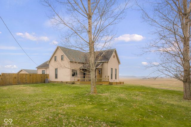 4725 S 250 E, Columbus, IN 47201