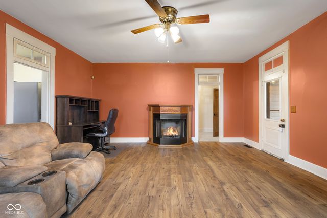 4725 S 250 E, Columbus, IN 47201