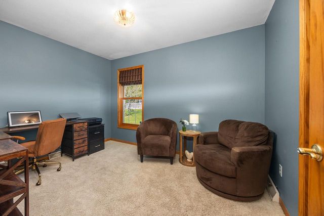 519 Two Rivers DRIVE, Mukwonago, WI 53149