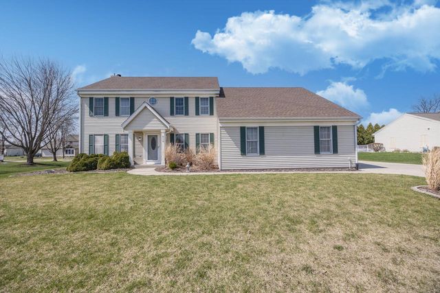 519 Two Rivers DRIVE, Mukwonago, WI 53149