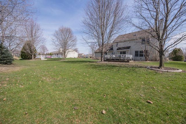 519 Two Rivers DRIVE, Mukwonago, WI 53149