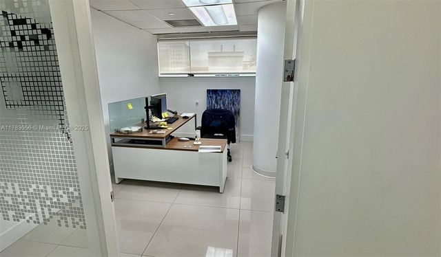 2100 Ponce De Leon Blvd 750, Coral Gables, FL 33134