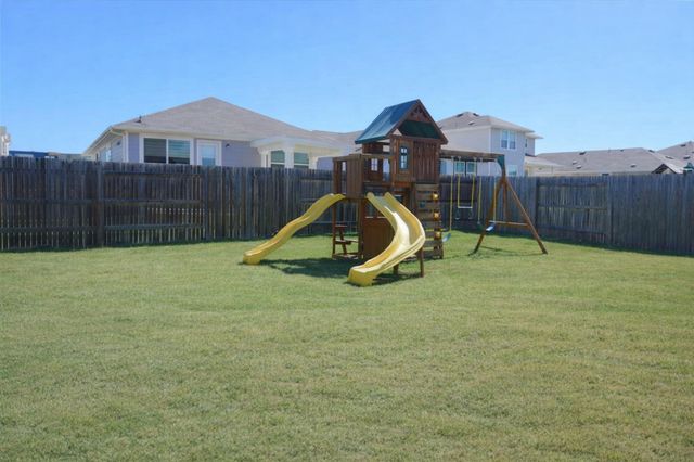 153 Blue Agate CT, Jarrell, TX 76537