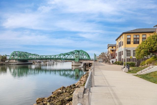 2875 2875 Glascock St 209, Oakland, CA 94601