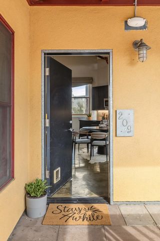 2875 2875 Glascock St 209, Oakland, CA 94601