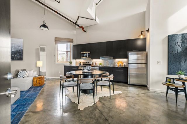 2875 2875 Glascock St 209, Oakland, CA 94601