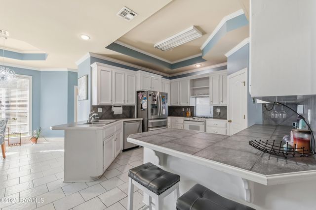 407 Bon Temps Drive, Lafayette, LA 70506