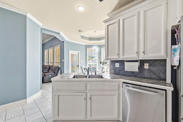 407 Bon Temps Drive, Lafayette, LA 70506