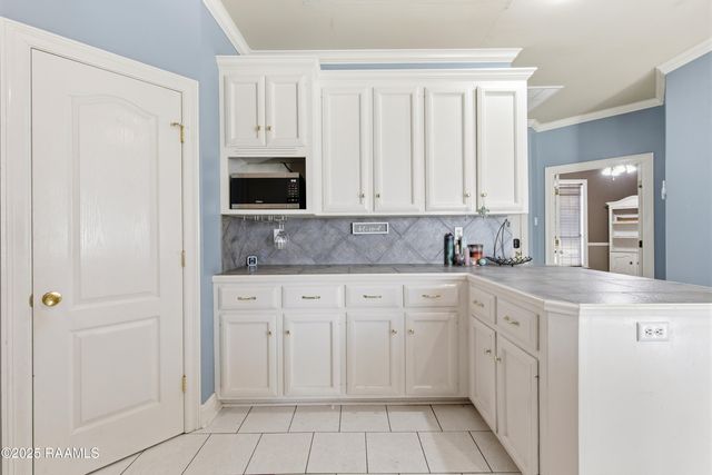 407 Bon Temps Drive, Lafayette, LA 70506