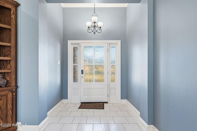 407 Bon Temps Drive, Lafayette, LA 70506