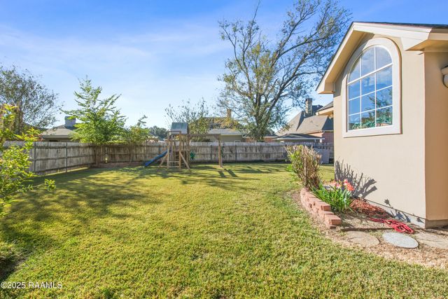 407 Bon Temps Drive, Lafayette, LA 70506