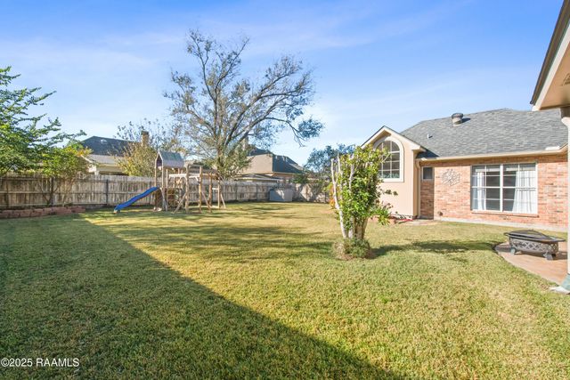 407 Bon Temps Drive, Lafayette, LA 70506