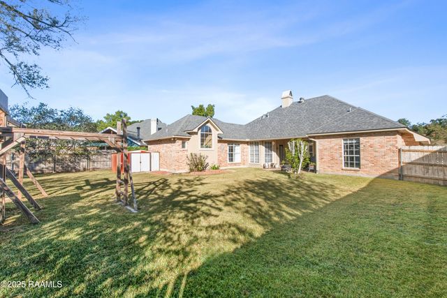 407 Bon Temps Drive, Lafayette, LA 70506