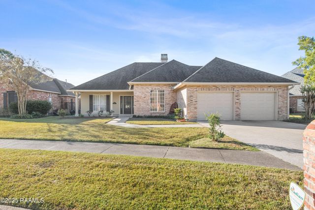 407 Bon Temps Drive, Lafayette, LA 70506