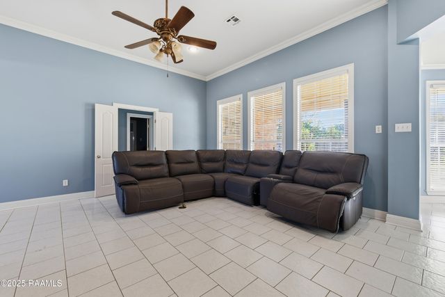 407 Bon Temps Drive, Lafayette, LA 70506