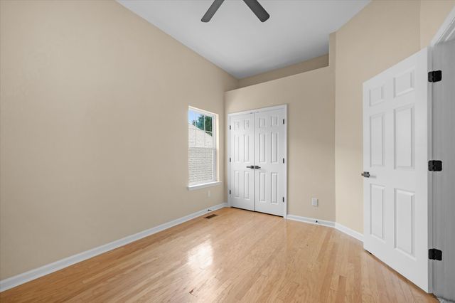 6832 Bridgewater Dr, Nashville, TN 37221