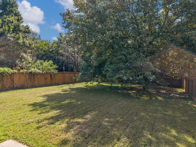 6832 Bridgewater Dr, Nashville, TN 37221