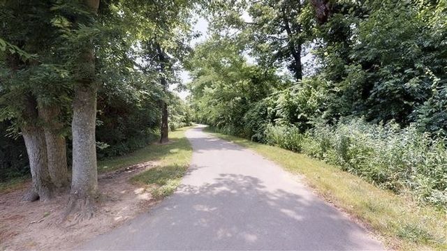 6832 Bridgewater Dr, Nashville, TN 37221