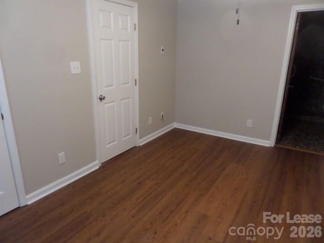 1109 E Morehead Street 10, Charlotte, NC 28204