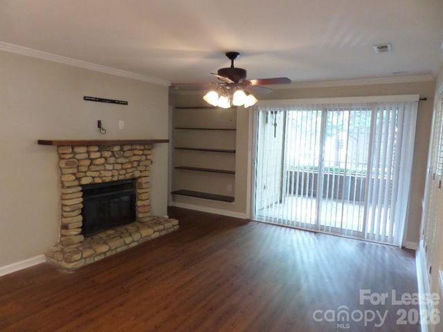 1109 E Morehead Street 10, Charlotte, NC 28204
