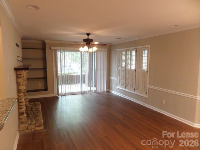 1109 E Morehead Street 10, Charlotte, NC 28204