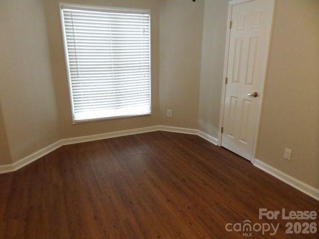 1109 E Morehead Street 10, Charlotte, NC 28204