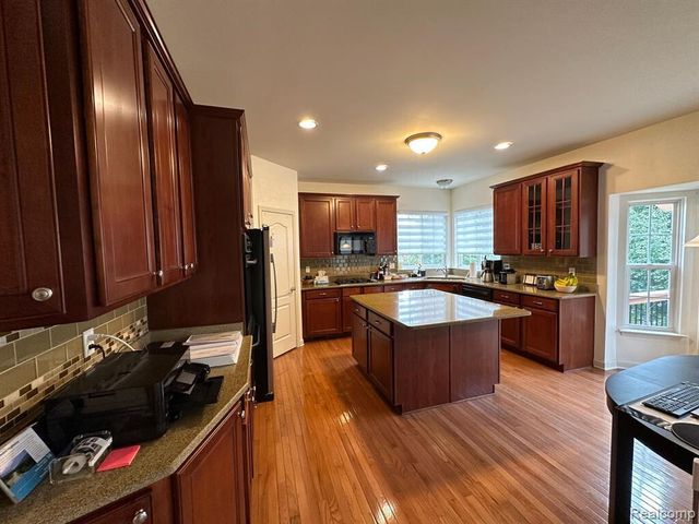 16491 Mulberry Way, Northville, MI 48168
