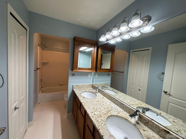 16491 Mulberry Way, Northville, MI 48168