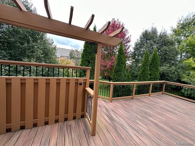 16491 Mulberry Way, Northville, MI 48168