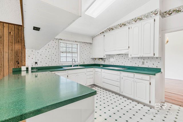 625 Arthur Hall Road, Atmore, AL 36502