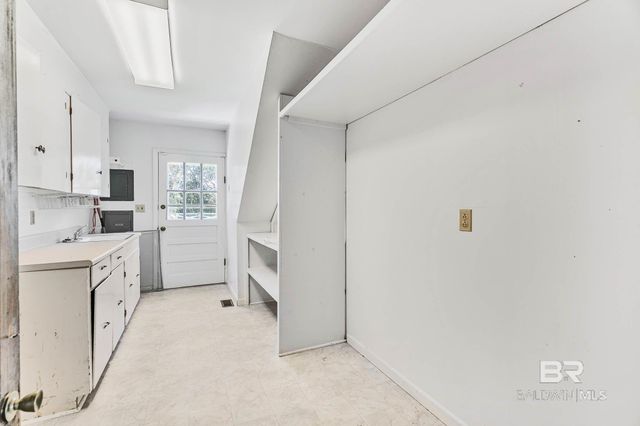 625 Arthur Hall Road, Atmore, AL 36502