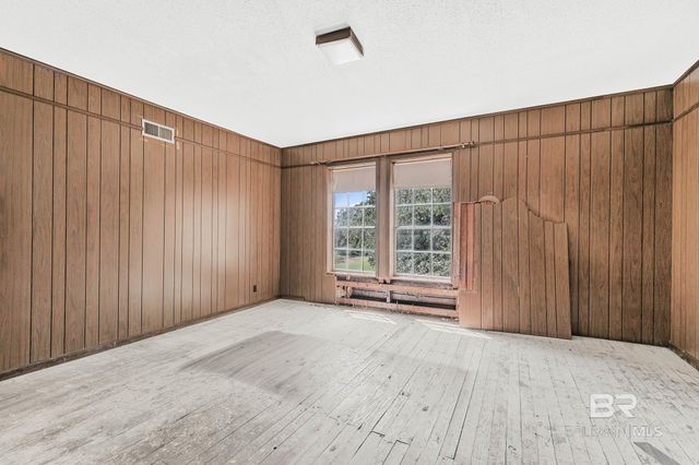 625 Arthur Hall Road, Atmore, AL 36502