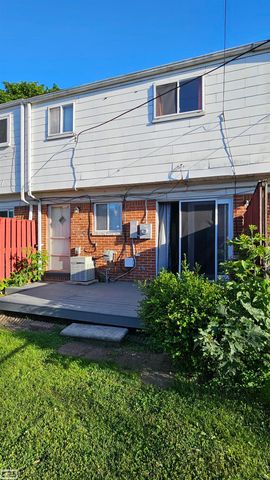 19709 Abrahm Street, Clinton Township, MI 48035