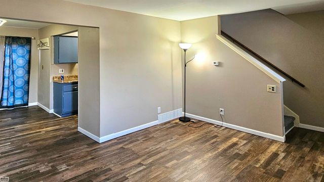 19709 Abrahm Street, Clinton Township, MI 48035