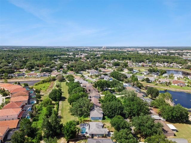 245 FOGGY CREEK ROAD, Davenport, FL 33837