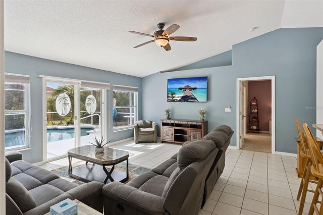 245 FOGGY CREEK ROAD, Davenport, FL 33837