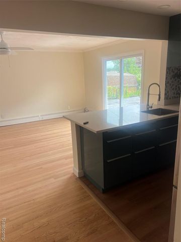 161 Edith Street, Oxford, MI 48371