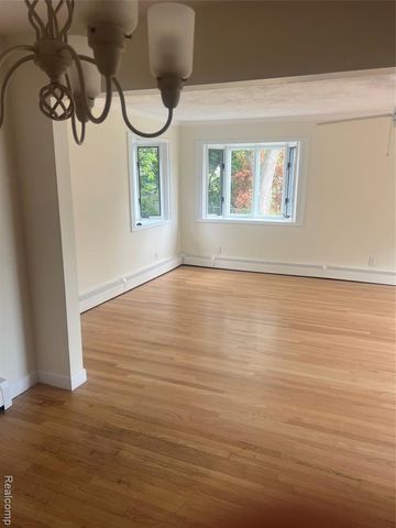 161 Edith Street, Oxford, MI 48371