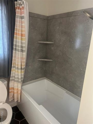 161 Edith Street, Oxford, MI 48371