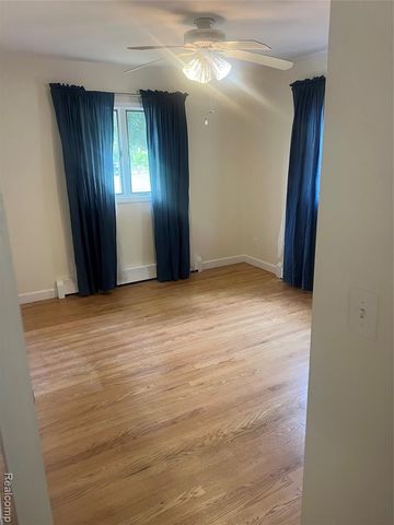 161 Edith Street, Oxford, MI 48371