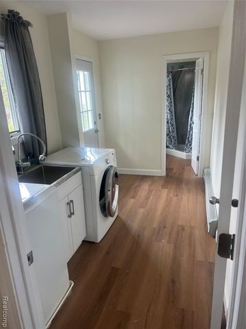 161 Edith Street, Oxford, MI 48371