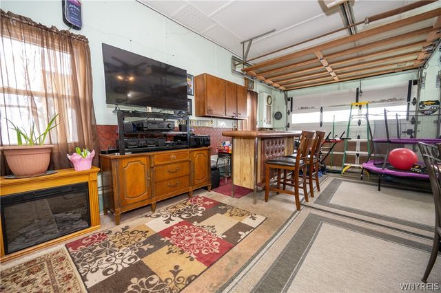 6148 Reger Drive, Lockport Town, NY 14094