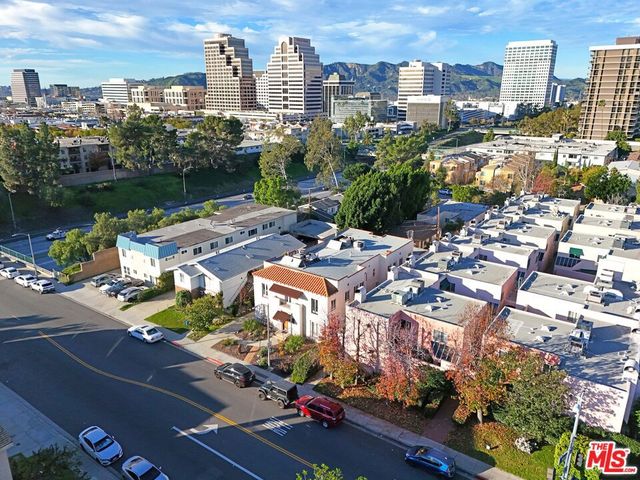 719 N Jackson Street, Glendale, CA 91206