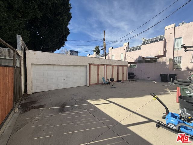 719 N Jackson Street, Glendale, CA 91206