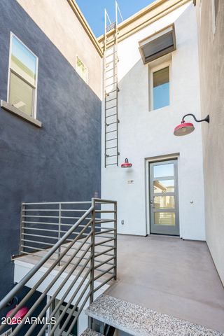 300 N GILA SPRINGS Boulevard 207, Chandler, AZ 85226