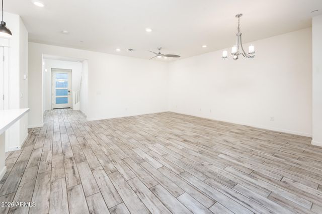 300 N GILA SPRINGS Boulevard 207, Chandler, AZ 85226