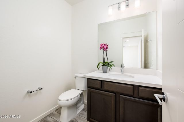 300 N GILA SPRINGS Boulevard 207, Chandler, AZ 85226