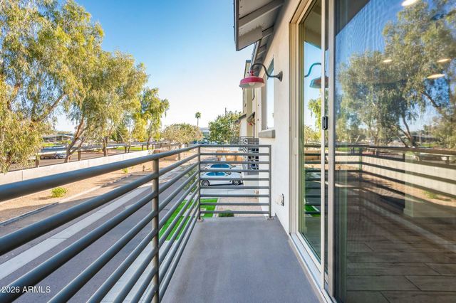 300 N GILA SPRINGS Boulevard 207, Chandler, AZ 85226